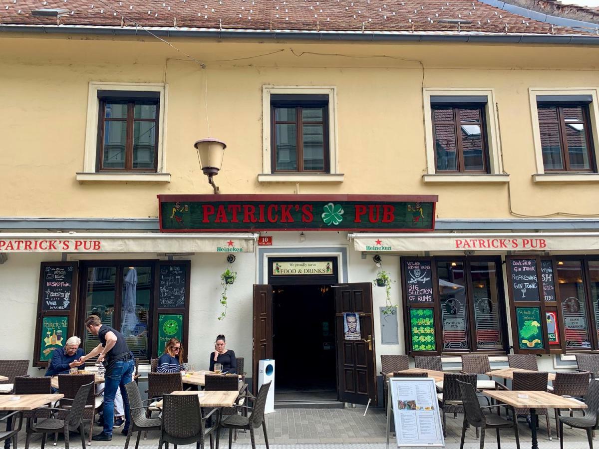 Patrick'S Pub Hotel Maribor Exterior photo